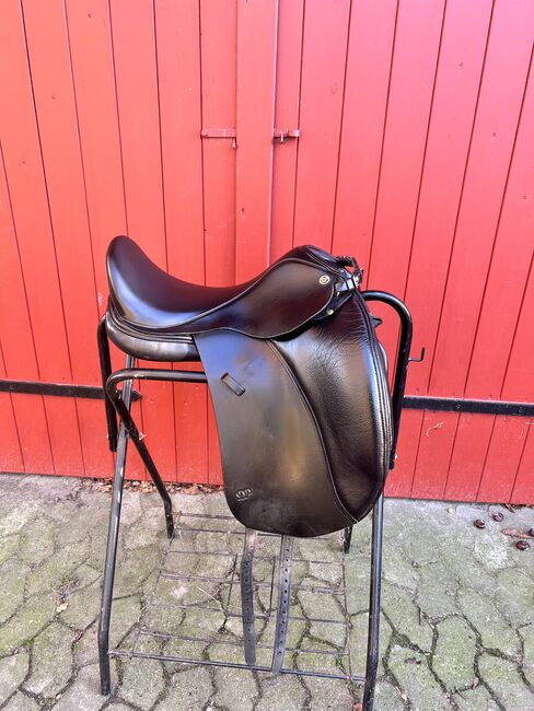 Deuber Cadence Dressursattel S2 17,5 Zoll verstellbar, Deuber und Partner  Cadence, FSI, Dressage Saddle, Schiffdorf, Image 2