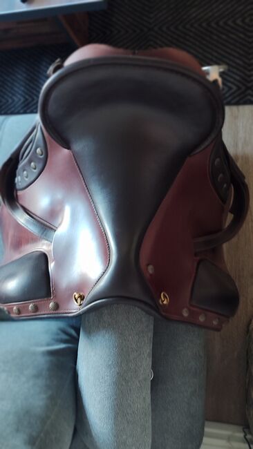 Deuber El Campo Barocksattel, Deuber&Partner El Campo , Stephanie Wegrzyn , Baroque Saddle, Essen, Image 3