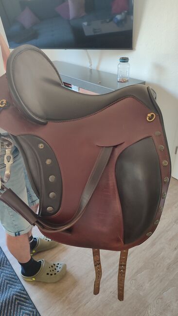 Deuber El Campo Barocksattel, Deuber&Partner El Campo , Stephanie Wegrzyn , Baroque Saddle, Essen