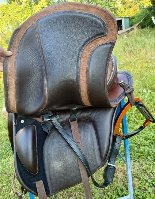 DEUBER Sattel El Campo SKL S3 Havanna mit Ausstattung, Deuber El Campo SKL S3 Havanna, Harald Schirmer, Baroque Saddle, Hagelstadt, Image 6