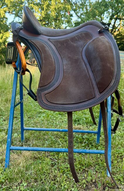 DEUBER Sattel El Campo SKL S3 Havanna mit Ausstattung, Deuber El Campo SKL S3 Havanna, Harald Schirmer, Baroque Saddle, Hagelstadt, Image 2