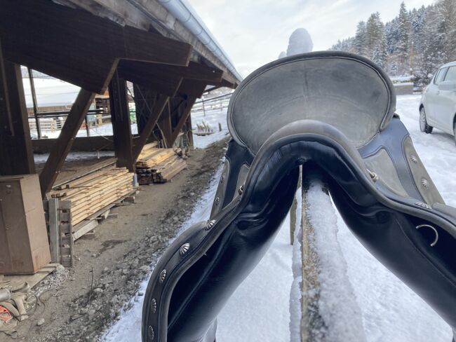 Deuber und Partner El Campo, Deuber und Partner  El Campo SKL S3, Elisabeth Hirzinger, Baroque Saddle, Scheffau am Wilden Kaiser , Image 4