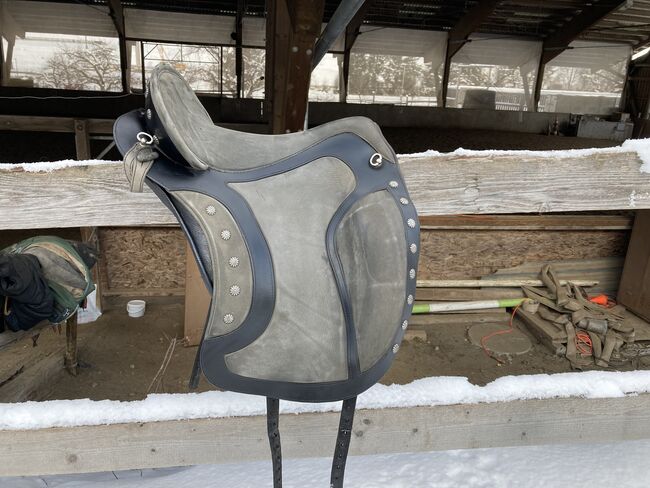 Deuber und Partner El Campo, Deuber und Partner  El Campo SKL S3, Elisabeth Hirzinger, Baroque Saddle, Scheffau am Wilden Kaiser , Image 3