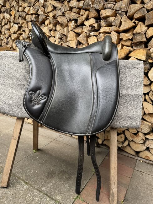 Deuber & Partner Ibero Verano, Deuber & Partner  Ibero Varano, Else , Baroque Saddle, Hohenlockstedt, Image 5