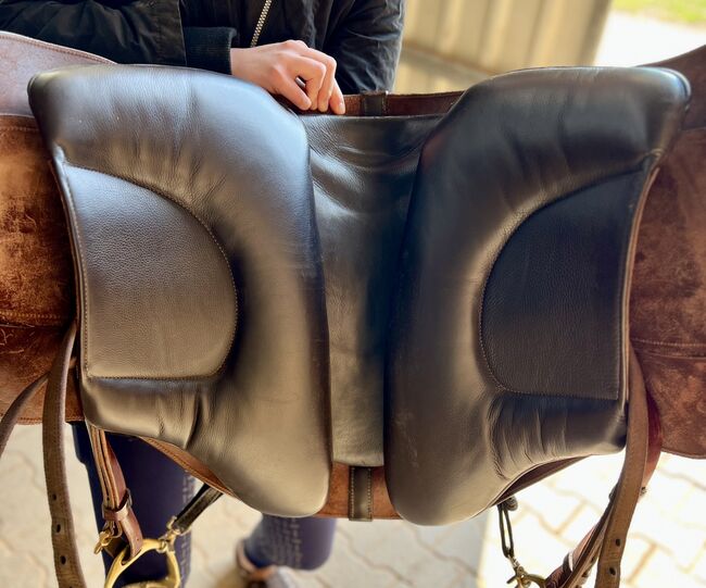 Deuber & Partner Orleans, Deuber & Partner  Orleans , Janine , Baroque Saddle, Ahnsen, Image 5