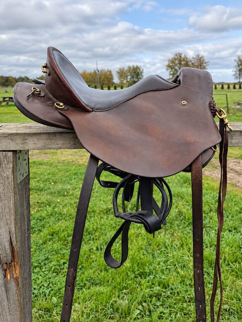 Deuber & Partner Quantum – kurzer Wanderreitsattel, 53 cm, Deuber & Partner , Veronika Zamaldinova, Endurance Saddle, Riga