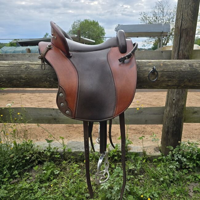 Deuber Ronda Deluxe S2, Deuber  Ronda Deluxe , Leoni, Baroque Saddle, Lauf an der Pegnitz, Image 3