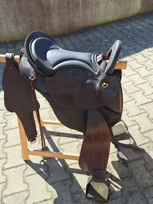 Deuber Startekk Sattel, Deuber, Eva, Treeless Saddle, Aalen 