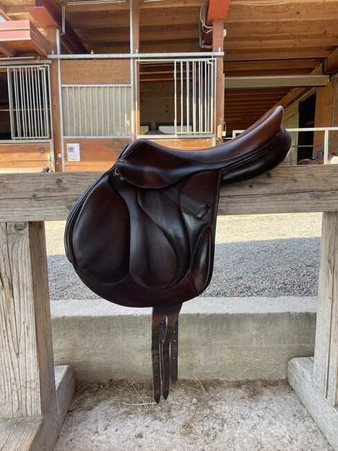 Devoucoux close contact jumping saddle, Devoucoux Monoflap Chiberta, Ajda, Jumping Saddle, Ljubljana