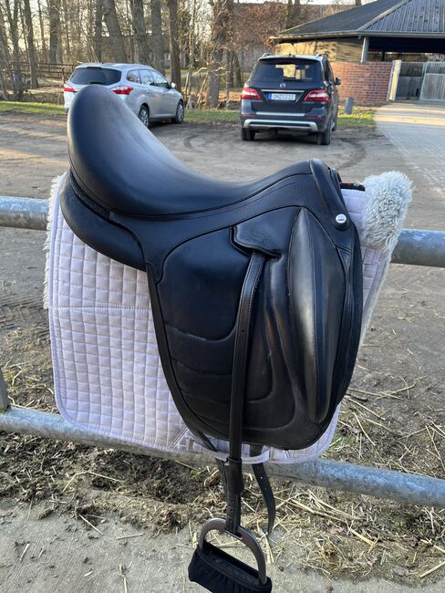 Devoucoux Dressursattel, Devoucoux  Makila Harmonie, Antje , Dressage Saddle, Osterholz-Scharmbeck , Image 3