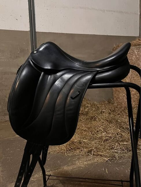 Devoucoux Milady Dressursattel – Sitzgröße 17.5", Devoucoux Milady, Diana Drescher, Siodła ujeżdżeniowe, Berlin