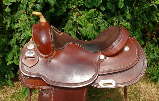 Diamond C Westernsattel,top Reiner,Butterfly Skirt, Semi-Fullquarter, 16 Zoll, Diamond C Reiner, Sattelfundgrube (Sattelfundgrube), Western Saddle, Kreuzau