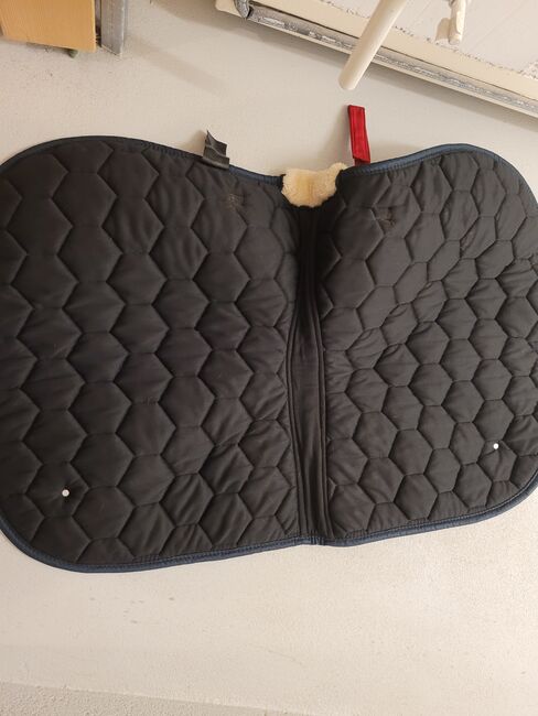 Diverse gebrauchte Schabracken, Fiona Jaquet, Dressage Pads, Courtaman, Image 3