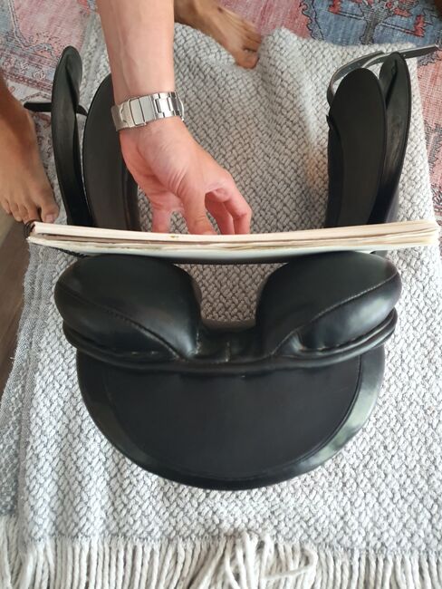 Gut gepflegter Dressursattel Windsor, 16 Zoll, Windsor Springtree, Marion , Siodła ujeżdżeniowe, Nordhackstedt, Image 17