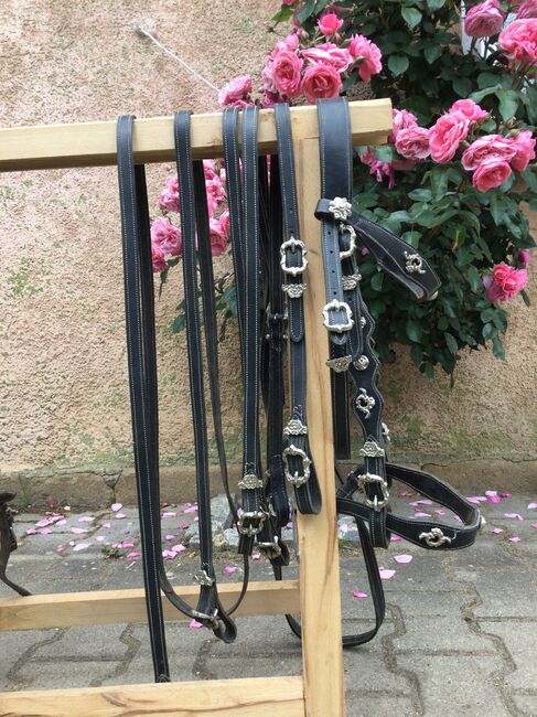 Kandarenzaum Cortesia mit Zügeln, Hergestellt in Spanien von  der Sattlerei Marjoman. Kandarenzaum Cortesia mit Zügeln, Hanka, Bridles & Headstalls, Forchheim