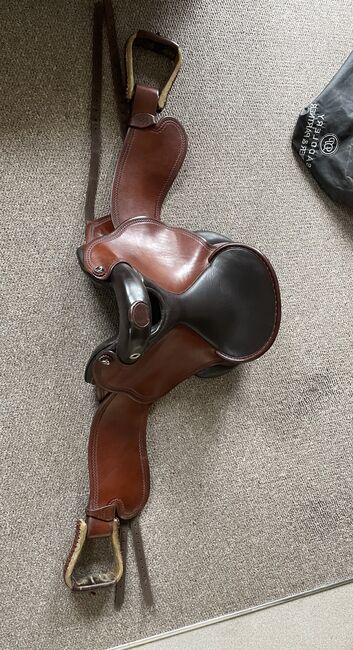 DP Quantum Short & Light, Deuber and Partner  Quantum Short & Light, Natalie Lewis, Western Saddle, Leicester, Image 3