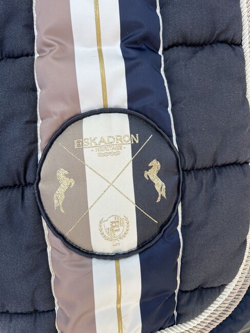 DR Eskadron Schabracke, Eskadron, Tici 🤎, Dressage Pads, München, Image 3