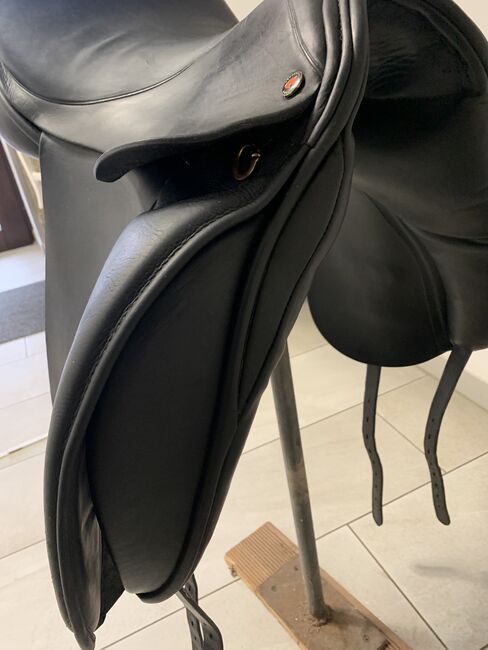 Dresch Dressursattel 18Zoll, Dresch, K.F., Dressage Saddle, Schmidthachenbach, Image 16