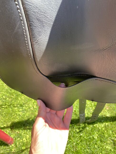 Dresch Dressursattel, Dresch Modell XT Flat Verdades Monoblatt mit Aufblattpausche, Nicole Nilges, Dressage Saddle, Kaarst, Image 2