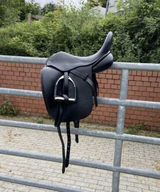Dresch Dressursattel XT Flat Verdades 17,5, Dresch  Xt Flat Verdades, Anja , Dressage Saddle, Offenburg