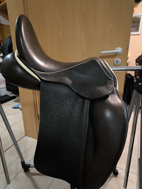 Dresch XTHH Flat High Verdades, Dresch XTHH Flat High Verdades , Susanne, Dressage Saddle, Grossrinderfeld , Image 2