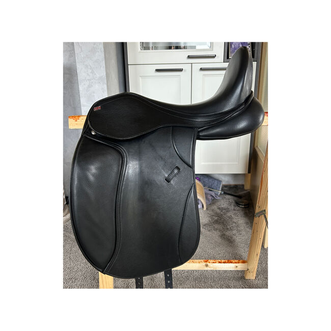 Dressursattel 17.5", Claridge House Classic, Viviane, Dressage Saddle, Sachsenhagen