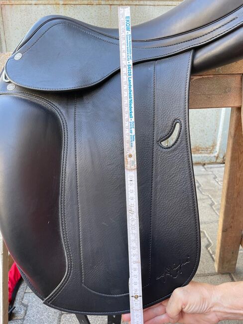 Dressusattel 17,5 Zoll (fällt klein aus) NEUWERTIG, Equipe Emporio, Petra Secondulfo , Dressage Saddle, Temmels, Image 13