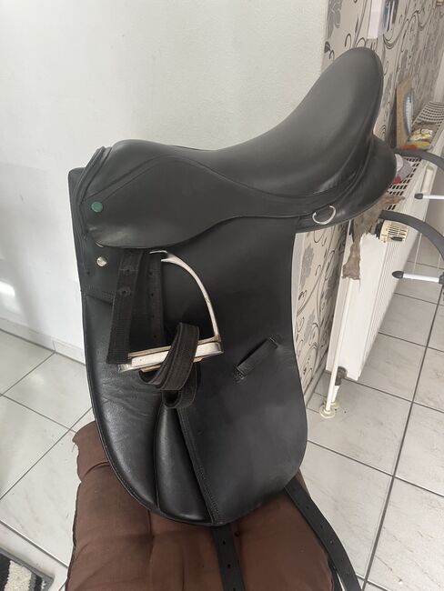 Dressursattel 17 Zoll / Neuwertig, Spanaldi Regalo del Cavallo , Anna Denter, Dressage Saddle, Greven , Image 7