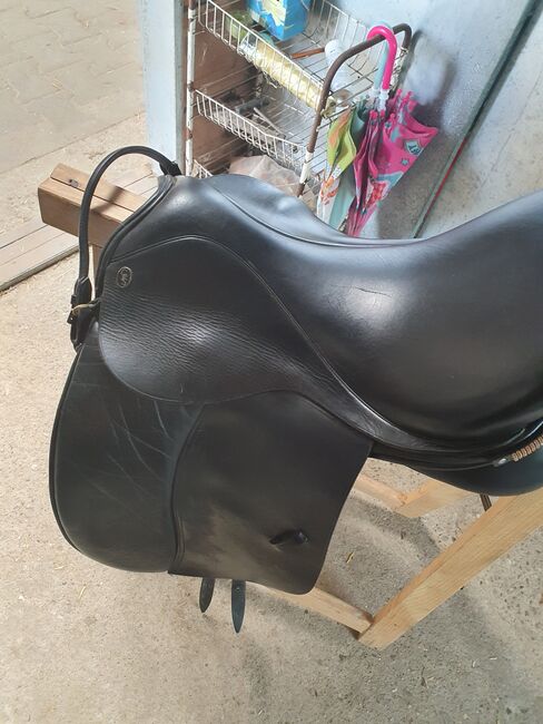 Dressursattel 18 Zoll GFS Christoph Hubertus, GFS, Caro, Dressage Saddle, Wuppertal 