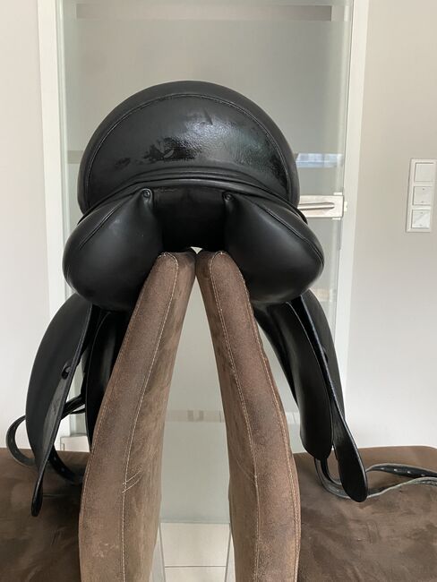 Dressursattel ARR / Schöneich / Stübben, schwarz, 17 Zoll mit Sattelschoner, Stübben in Zusammenarbeit mit Familie Schöneich (ARR) und dem Sattler Christoph Hubertus, J.R., Dressage Saddle, Bedburg-Hau , Image 5