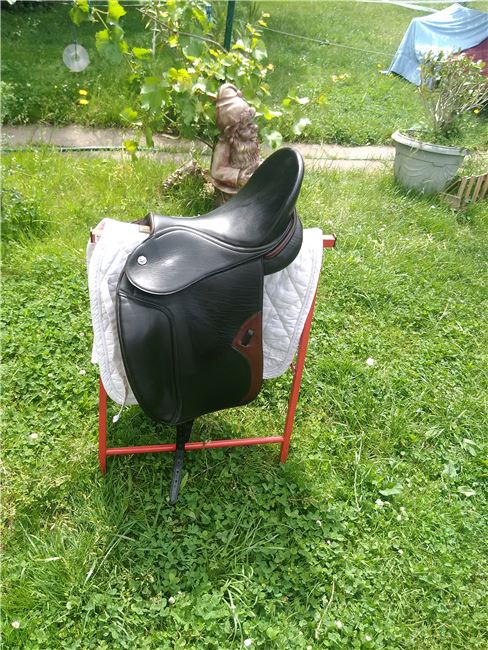 Dressursattel Butterfly Uta Gräf 18", Design& Technik Saddlery/ Butterfly 140412/08, Arik Schmidt, Dressage Saddle, Baden-Württemberg - Ubstadt-Weiher