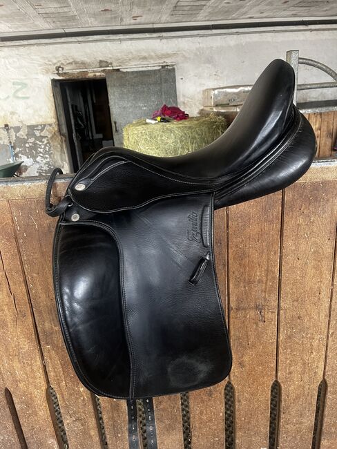 Dressursattel Emilio, Euroriding von Prestige gebaut  Emilio, Pauline Rehm, Dressage Saddle, Hilders