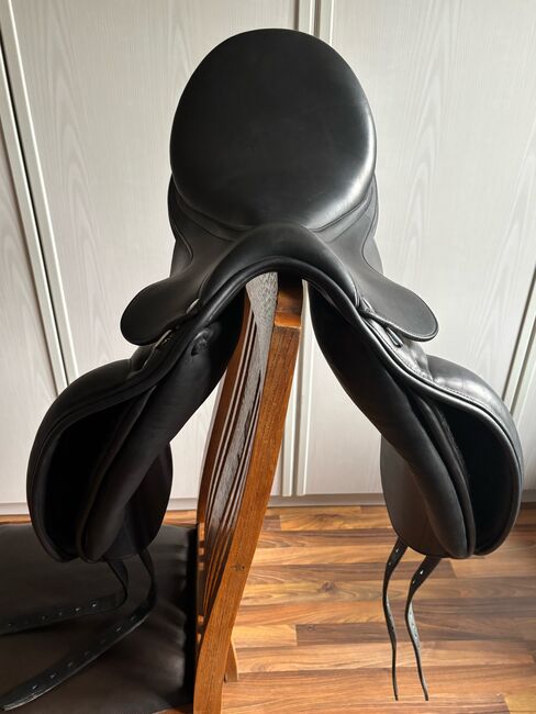 Dressursattel Erreplus Adeline, 18 Zoll, 33 Kammer, Erreplus Adeline, Manuela Henschke , Dressage Saddle, Berlin , Image 2