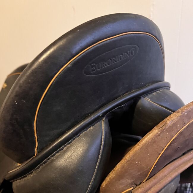 Dressage saddle, Euro rider  Luxor Flexible points , Marcy DeLayne Brown, Dressage Saddle, Cumberland, Image 3