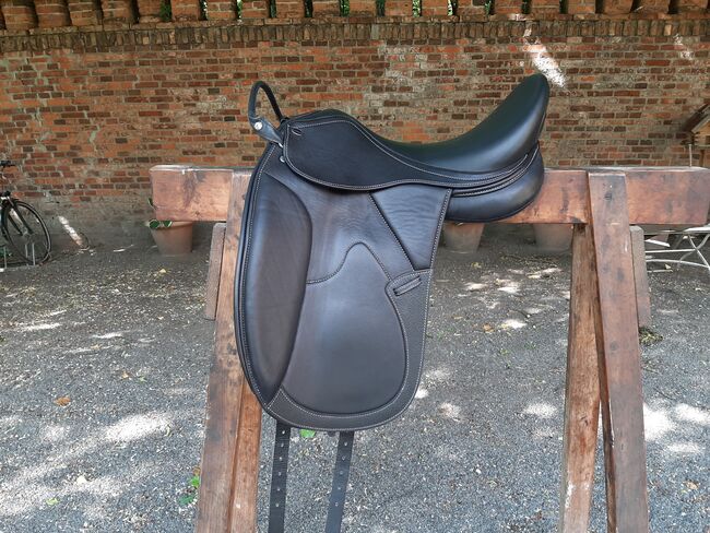 Dressursattel Euroriding Romolus, Friederike, Dressage Saddle, Peine