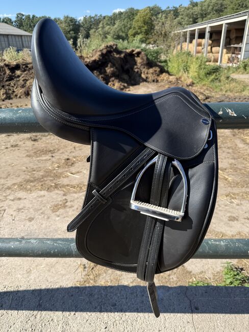 Dressursattel, Euroriding Romulus, Lea K, Dressage Saddle, Britz