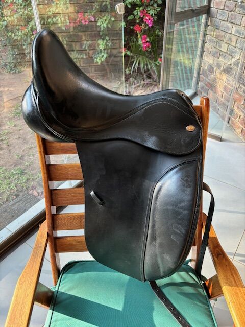 Dressage Saddle for Sale, Kent & Masters Original Dressage Saddle MDM, Mel, Dressursattel, Halfway House, Abbildung 3