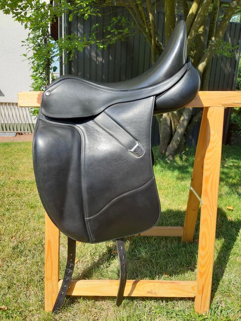 Dressursattel der Firma Bates, Bates, Annika, Dressage Saddle, Dornum