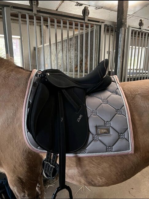 Dressursattel von Zaldi, Zaldi, Nadine, Dressage Saddle, Katzenelnbogen