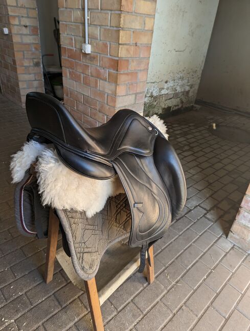 Dressage saddle, Germida PIAFFE MonoFlap, Julija, Dressursattel, Vilnius, Abbildung 2