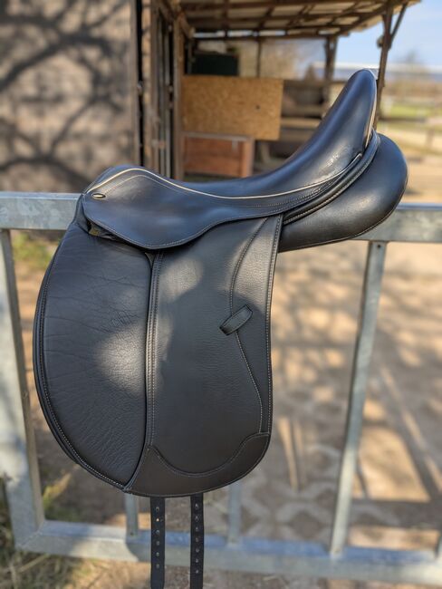 Dressursattel Hemano Aachen Deluxe 17,5, Hemano  Aachen Deluxe , Petra , Dressage Saddle, Bergheim 