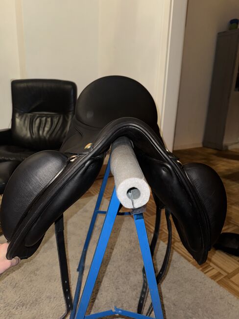 Dressursattel Jorge Canaves P3 BA, Jorge Canaves  P3 BA , Gina Magliani , Dressage Saddle, Hademstorf , Image 3