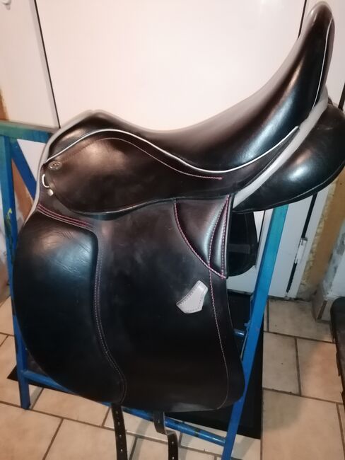 Dressursattel Kavalkade Titania, Kavalkade Titania, D. Turk, Dressage Saddle, Herscheid, Image 2