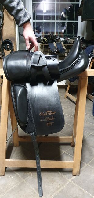 Dressursattel Kentaur Ithaka 17,5 Zoll, Kentaur Ithaka, Lisa Kaufmann , Dressage Saddle, Horka, Image 11