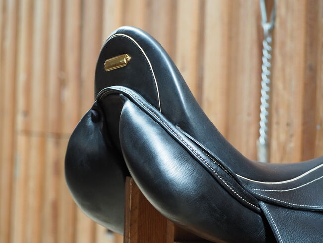 Dressursattel Kentaur Ithaka neuwertig, KENTAUR ITHAKA 17,5 Zoll, Madeleine , Dressage Saddle, Hart bei Graz, Image 3