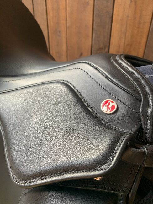 Dressursattel Kieffer Inzell, Kieffer Inzell Größe 17 , Leonie Reber , Dressage Saddle, Murrhardt , Image 3