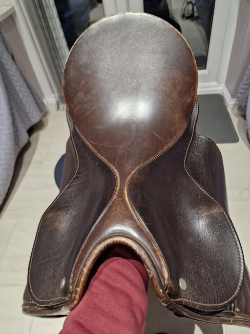 Dressage saddle- Leather spring tree, Ellise, Siodła ujeżdżeniowe, Worksop , Image 9