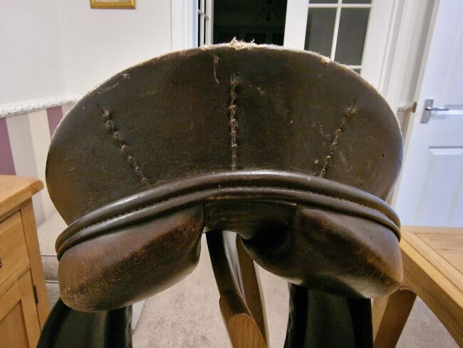 Dressage saddle- Leather spring tree, Ellise, Dressage Saddle, Worksop , Image 12