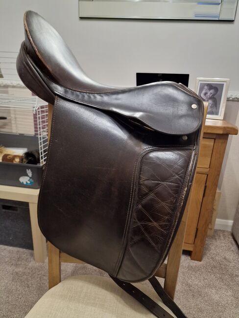 Dressage saddle- Leather spring tree, Ellise, Dressage Saddle, Worksop , Image 13