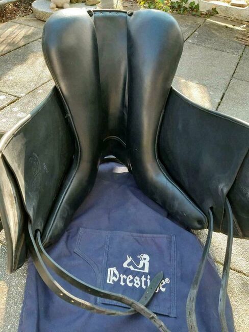 Dressursattel Max Flex Bella 2 Kammerweite 33 Sitzfläche 17,5, MaxFlex Bella 2, Brigitte Rischer, Dressage Saddle, Neckartailfingen, Image 3